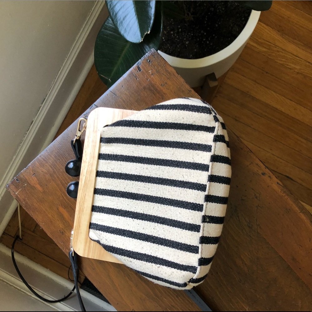 Black and white stripe purse with wooden closure